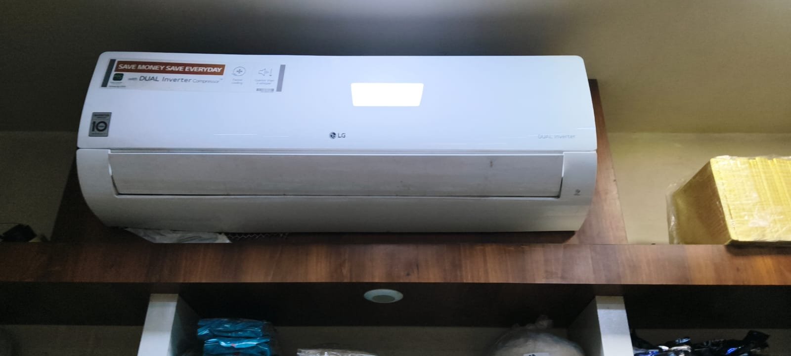Old and used AC buyer pickup team in Mumbai